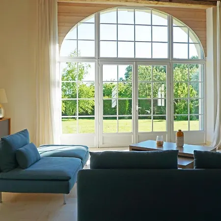 Domaine Du Grand Theuillac Hébergement de vacances *